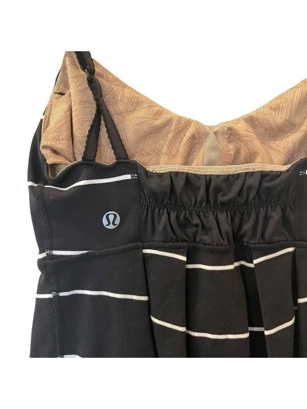 Lululemon Athletica Women’s Yogi Tank Top Black Striped Built In Bra Size: 4